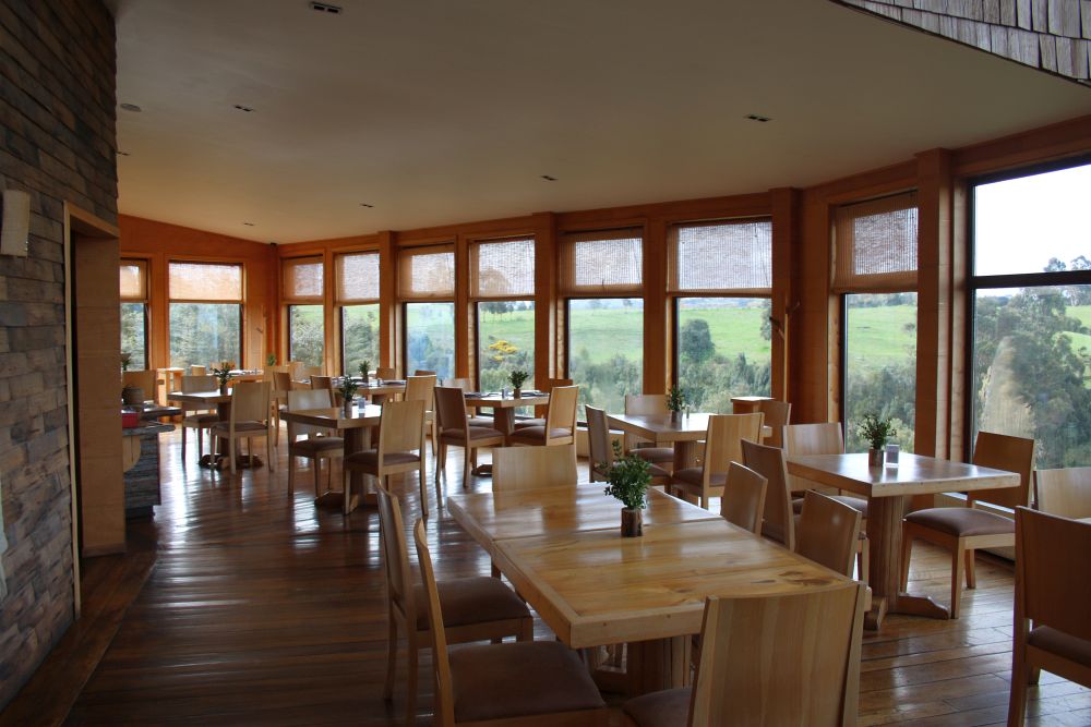 CL2410LD294_quilquico-restaurant.jpg [&copy; Last Frontiers Ltd]