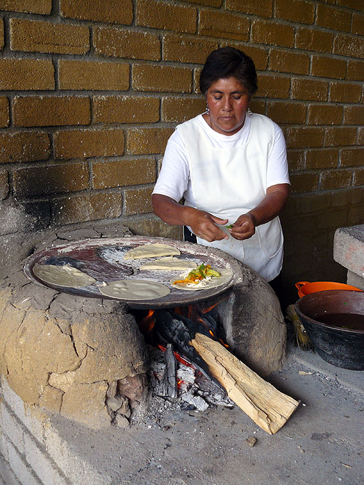 MX0511SM0186_homemade-tortillas.jpg [&copy; Last Frontiers Ltd]